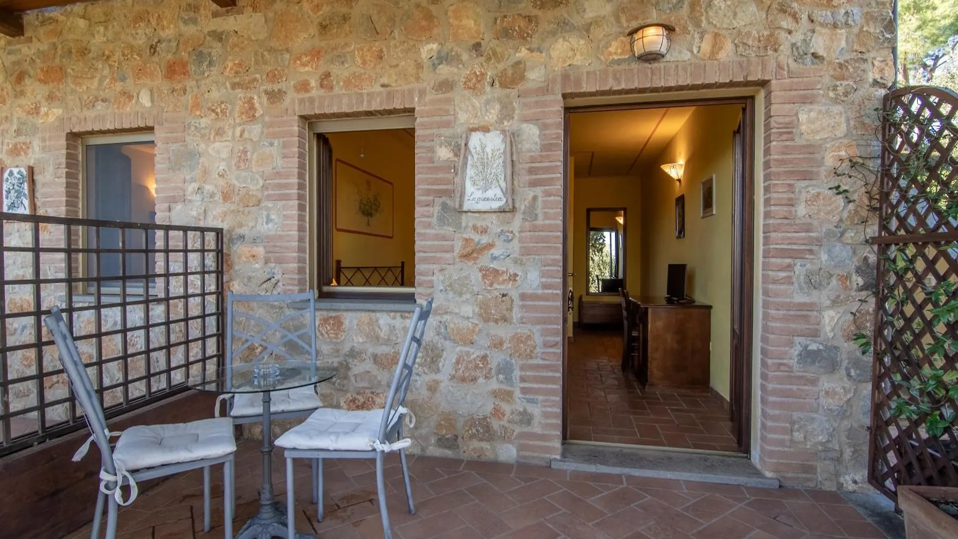 Agriturismo Buratta 方特布兰达 农家乐